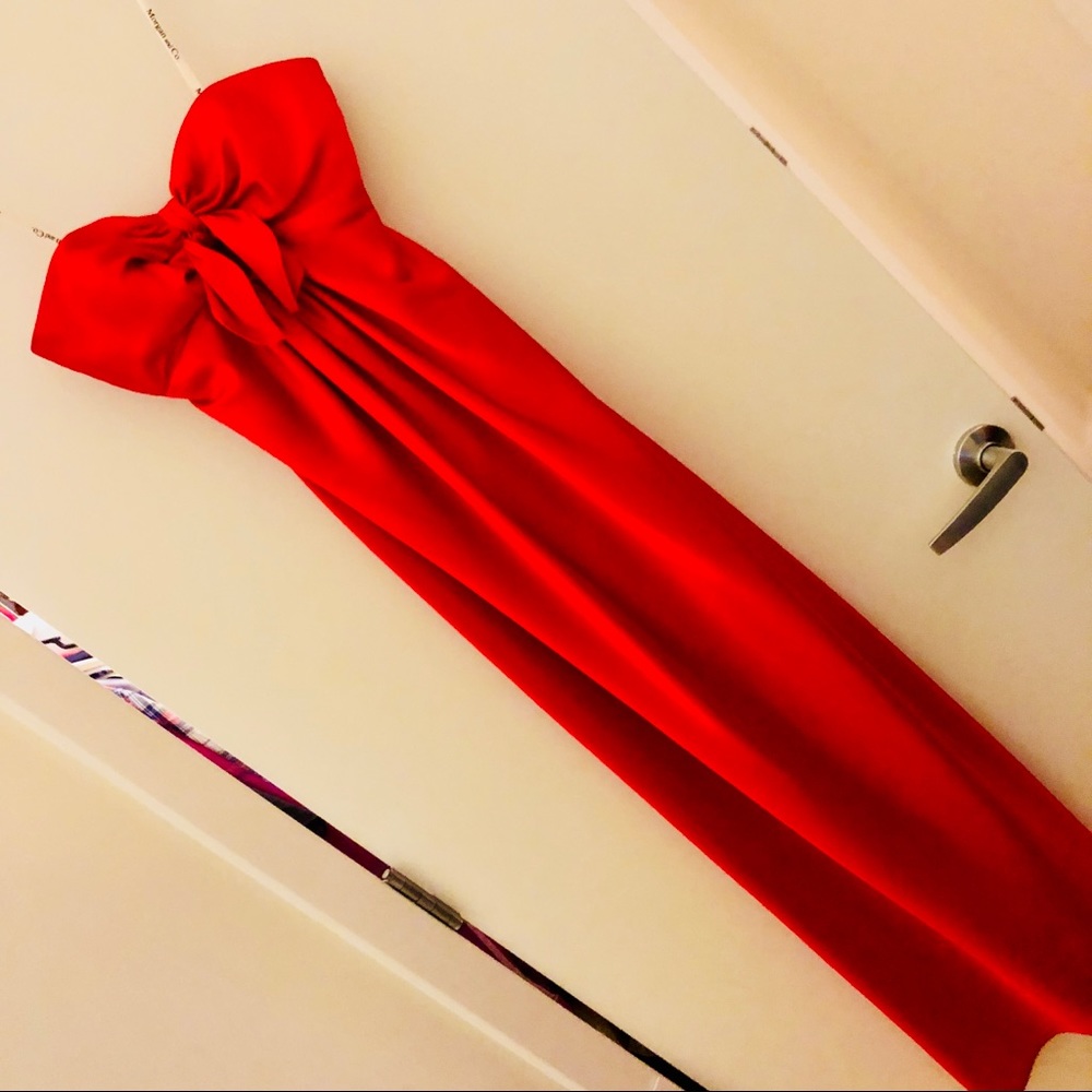 GORGEOUS red floor length strapless evening dress